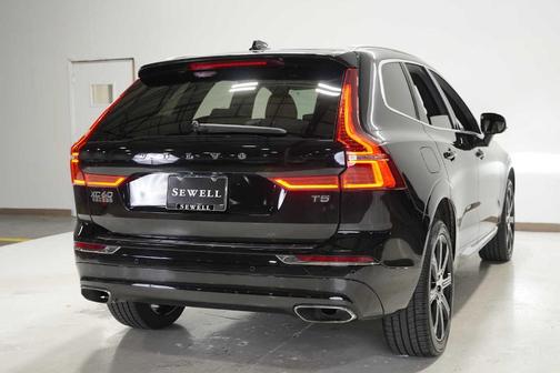 2021 Volvo XC60 T5 Inscription