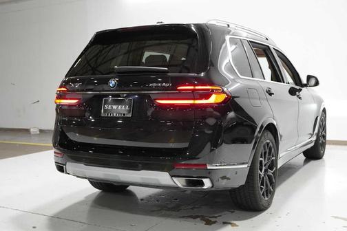 2024 BMW X7 xDrive40i