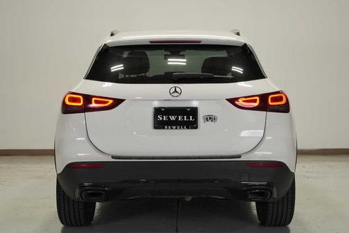 2021 Mercedes-Benz GLA 250 Base