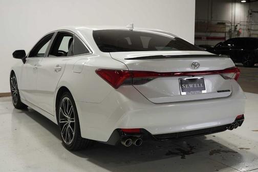 2022 Toyota Avalon Touring