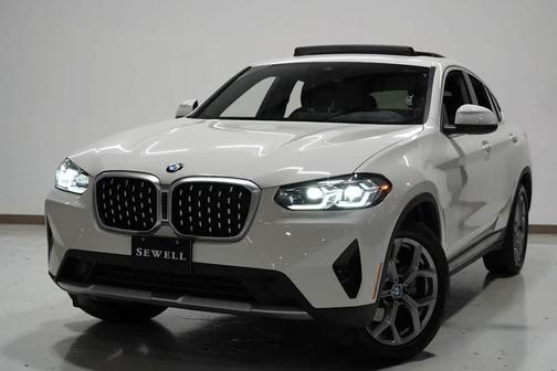 2025 BMW X4 xDrive30i