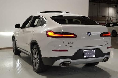 2025 BMW X4 xDrive30i