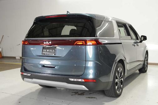 2022 Kia Carnival EX