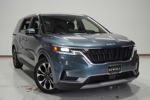 2022 Kia Carnival EX