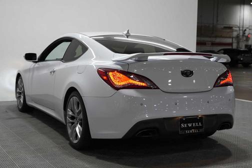 Casablanca White 2016 Hyundai Genesis Coupe 3.8 Ultimate