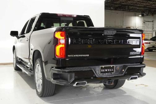 2022 Chevrolet Silverado 1500 High Country