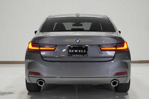 2025 BMW 330 i xDrive