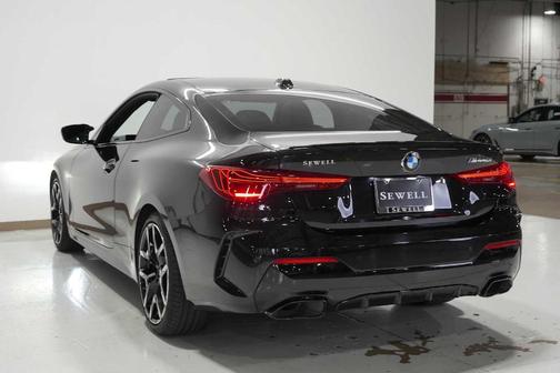 2025 BMW M440 i