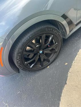 2025 BMW X7 M60i