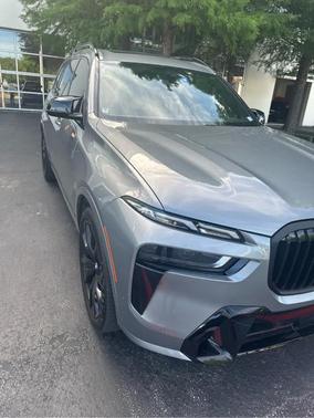 2025 BMW X7 M60i