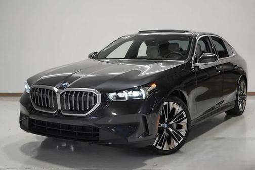 2025 BMW 530 i xDrive