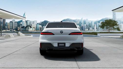 2025 BMW 760 760i xDrive