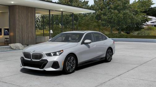 2026 BMW 540 i xDrive