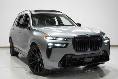 2025 BMW X7 M60i