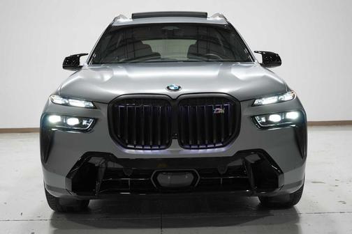 2025 BMW X7 M60i