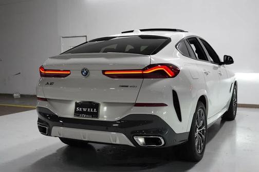 Alpine White 2026 BMW X6 xDrive40i