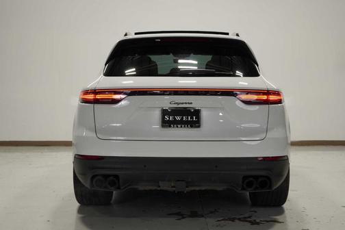 2023 Porsche Cayenne 