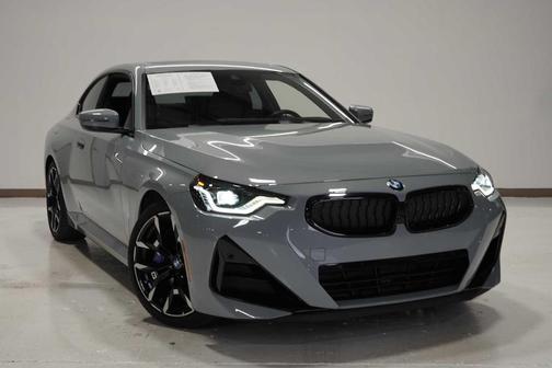 2025 BMW 230 i