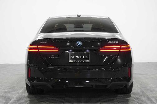 Black Sapphire Metallic 2026 BMW 550e xDrive