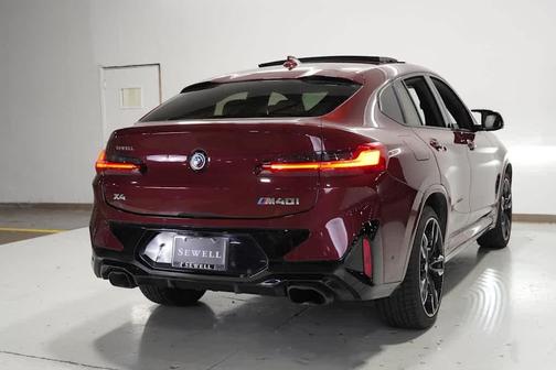 2023 BMW X4 M40i