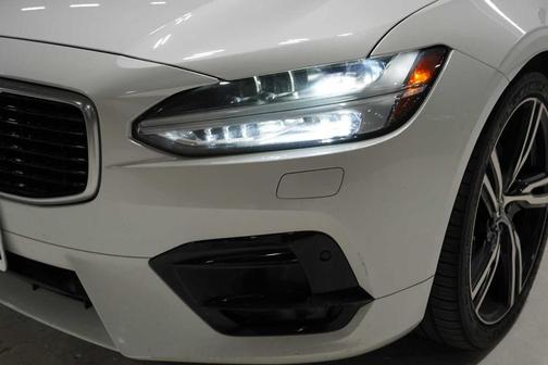 2020 Volvo S90 T6 R-Design
