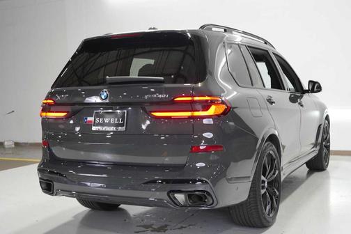 2024 BMW X7 xDrive40i