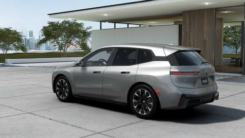 2026 BMW iX xDrive45