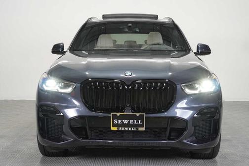 Metallic 2022 BMW X5 sDrive40i