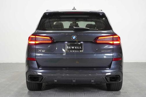 Metallic 2022 BMW X5 sDrive40i