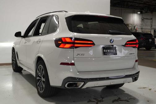 2026 BMW X5 sDrive40i
