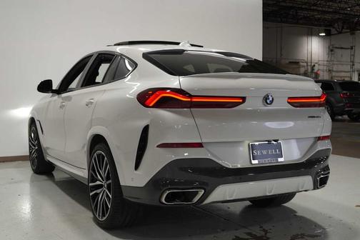 2021 BMW X6 xDrive40i