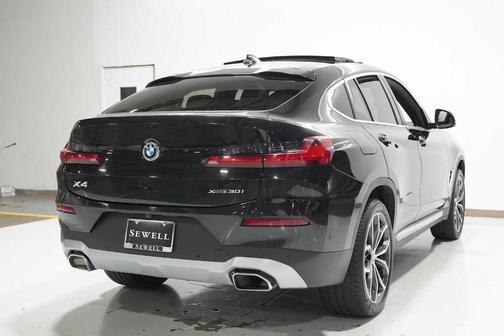 2024 BMW X4 xDrive30i
