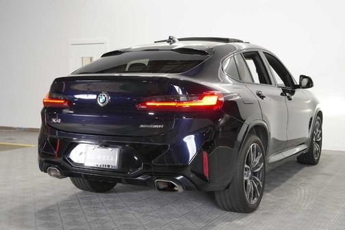 Carbon Black Metallic 2023 BMW X4 xDrive30i