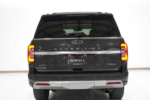 2022 Ford Expedition Platinum