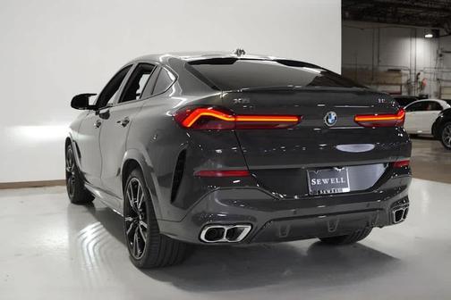 2025 BMW X6 M60i