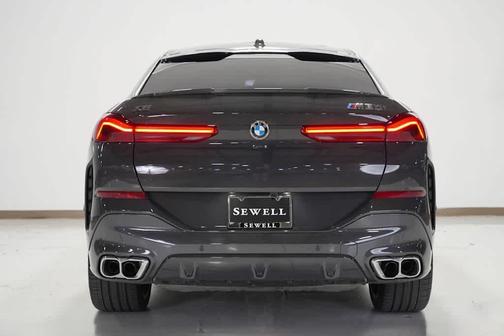 2025 BMW X6 M60i
