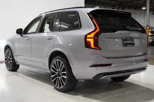 2026 Volvo XC90 B6 Ultra Dark Theme 6-Seater