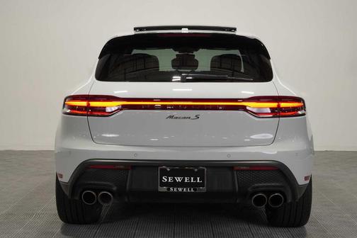 Carrara White Metallic 2024 Porsche Macan S