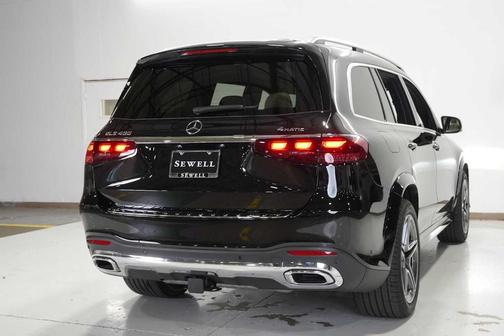 2025 Mercedes-Benz GLS 450 4MATIC