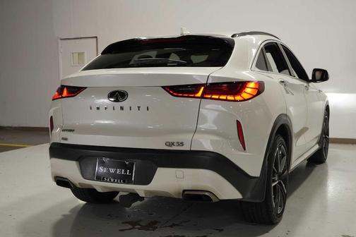 2023 INFINITI QX55 LUXE