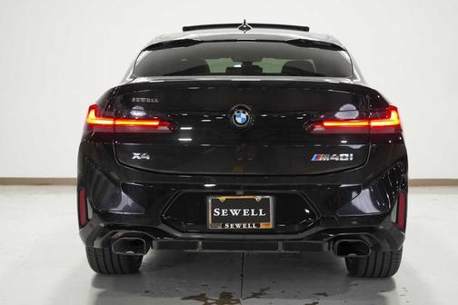 2023 BMW X4 M40i