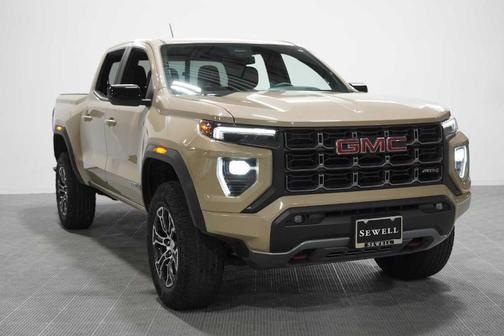 Desert Sand Metallic 2024 GMC Canyon AT4