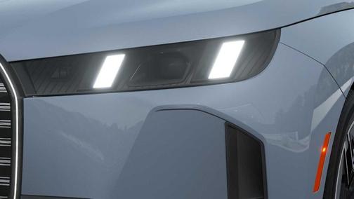 2026 BMW iX M70