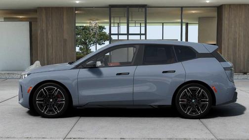 2026 BMW iX M70
