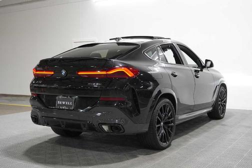 Black Sapphire Metallic 2026 BMW X6 xDrive40i