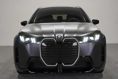 2026 BMW iX M70