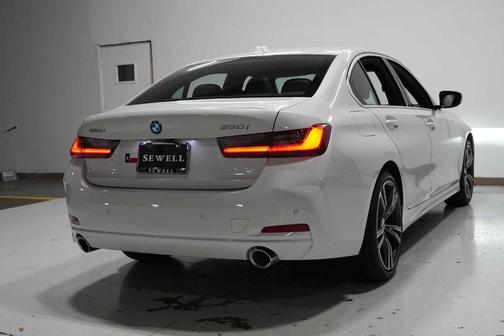 2024 BMW 330 i