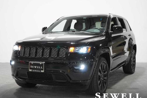 Diamond Black 2019 Jeep Grand Cherokee Altitude
