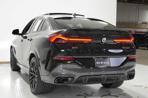 2023 BMW X6 M50i