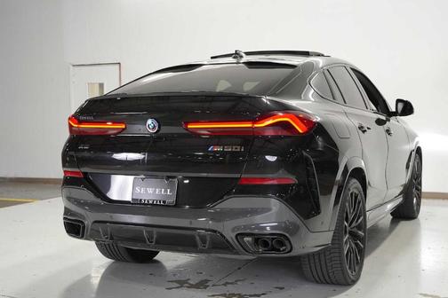 2023 BMW X6 M50i